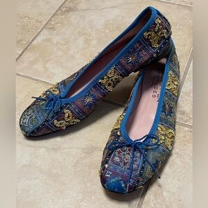 PAUL MAYER Attitudes flat shoes leather, sequins and embroidery Size 9B SPAIN